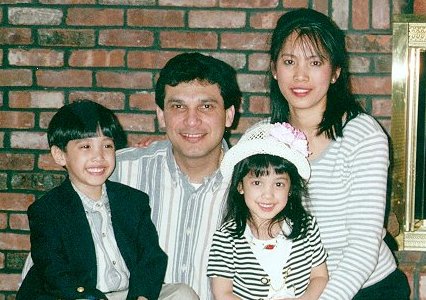 Lourdes and Gus with twins Anthony and Danica